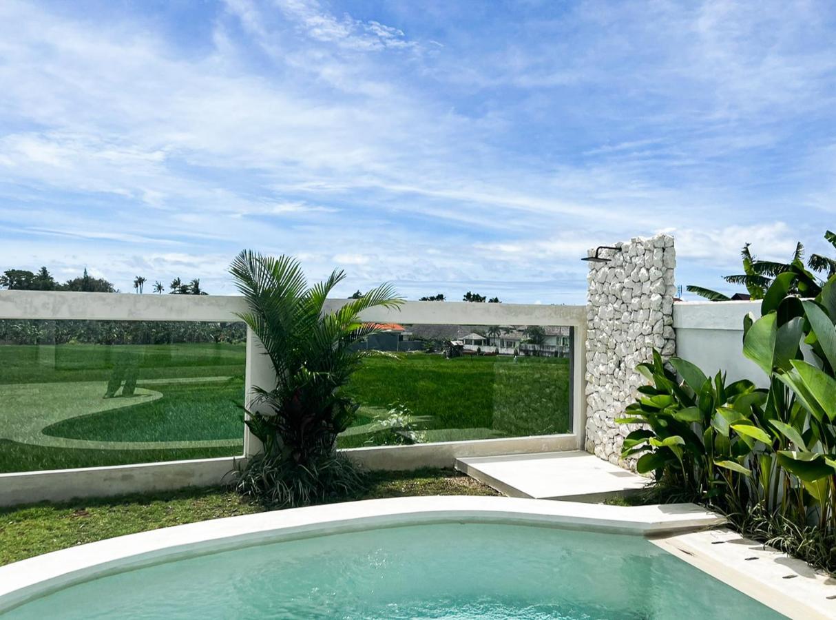 Villa Aurelia Canggu Esterno foto